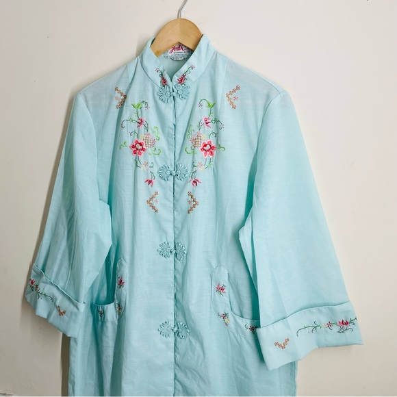 Vintage Chinese Traditional Embroidered House Robe Aqua Blue size M (40) - Picture 7 of 9